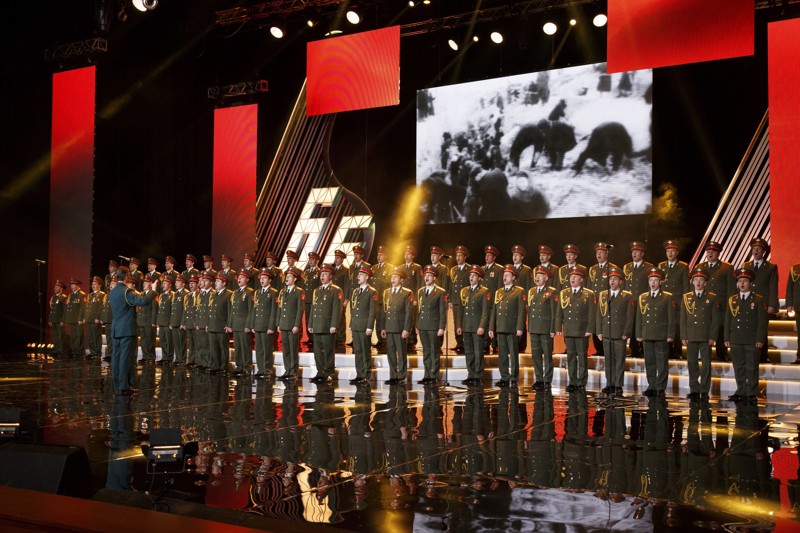 "Alexandrov Ensemble" - Στην Ελλάδα η θρυλική χορωδία του Κόκκινου Στρατού (βίντεο)