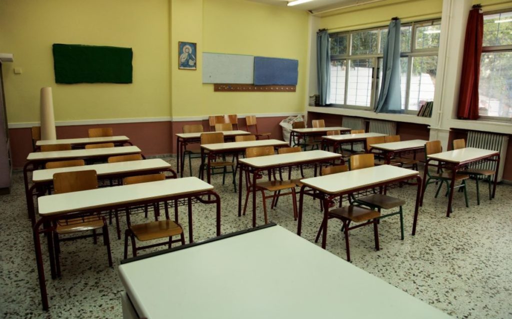 Η πλειοψηφία των σχολείων στο Περιστέρι δεν πληρούν ούτε αυτά που έχουν αναγγείλει οι αρμόδιες υπηρεσίες από τα προβλεπόμενα μέτρα