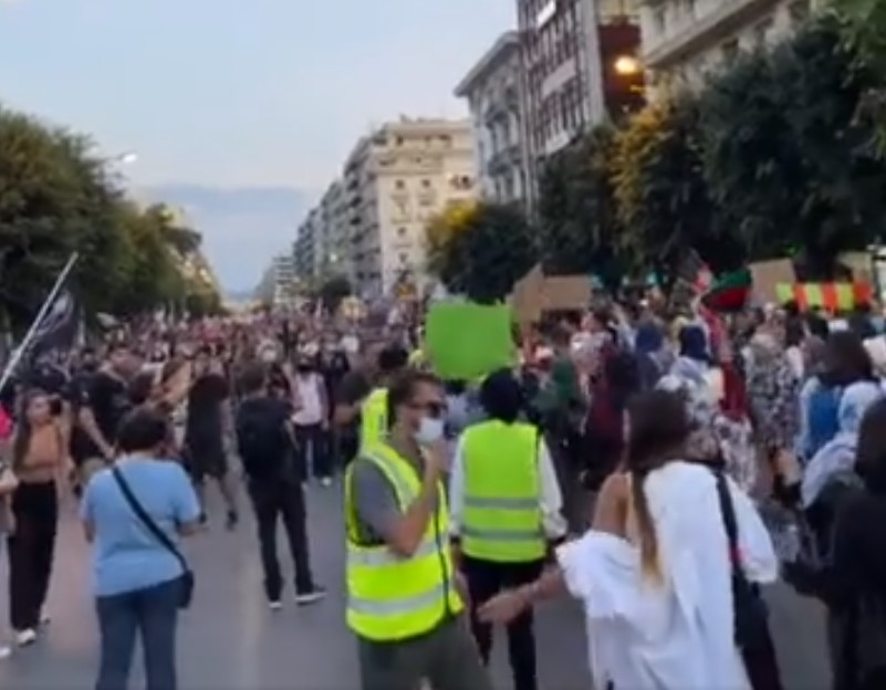 Η εκμετάλλευση δε γνωρίζει πατρίδα, θρησκεία, χρώμα και φυλή - Αφγανοί και Έλληνες εργάτες διαδηλώνουν ενωμένοι στο συλλαλητήριο των Συνδικάτων στη ΔΕΘ