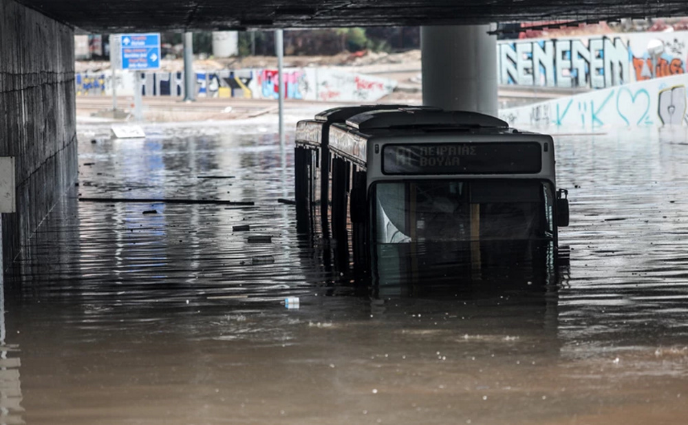 Συνδικάτο Οικοδόμων Αθήνας: Για τις πλημμύρες στην Αττική δεν φταίει η κακιά η ώρα, η κλιματική αλλαγή ούτε είναι «θέλημα κυρίου»