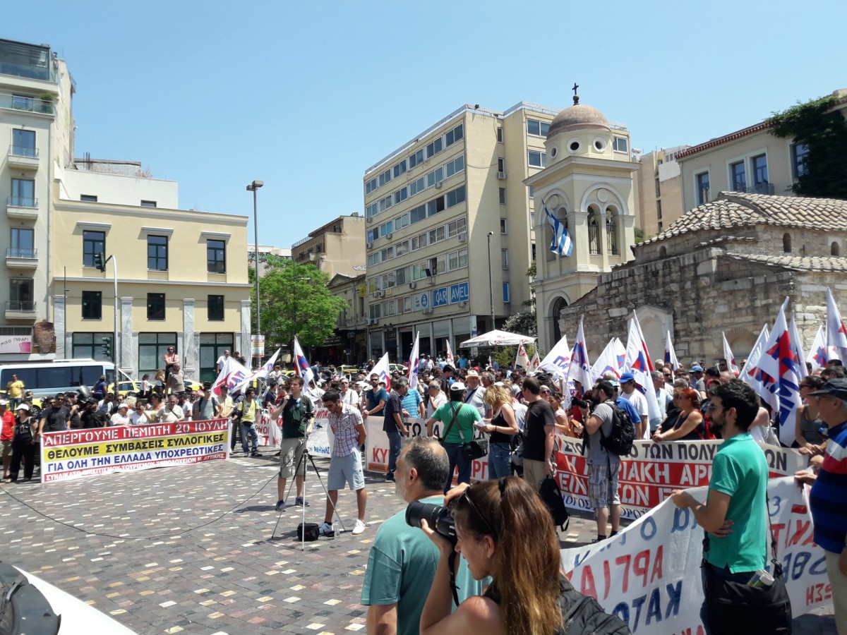 Κάτω τα χέρια από τις Κυριακές!