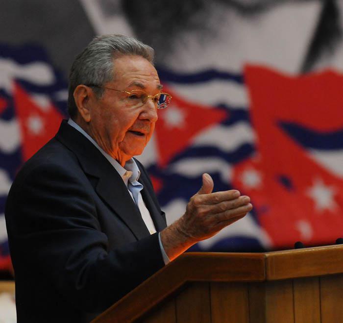 Η Κούβα θα νικήσει για άλλη μια φορά – Μήνυμα του Ραούλ Κάστρο προς τον μαχητικό λαό της Κούβας (2 βίντεο)