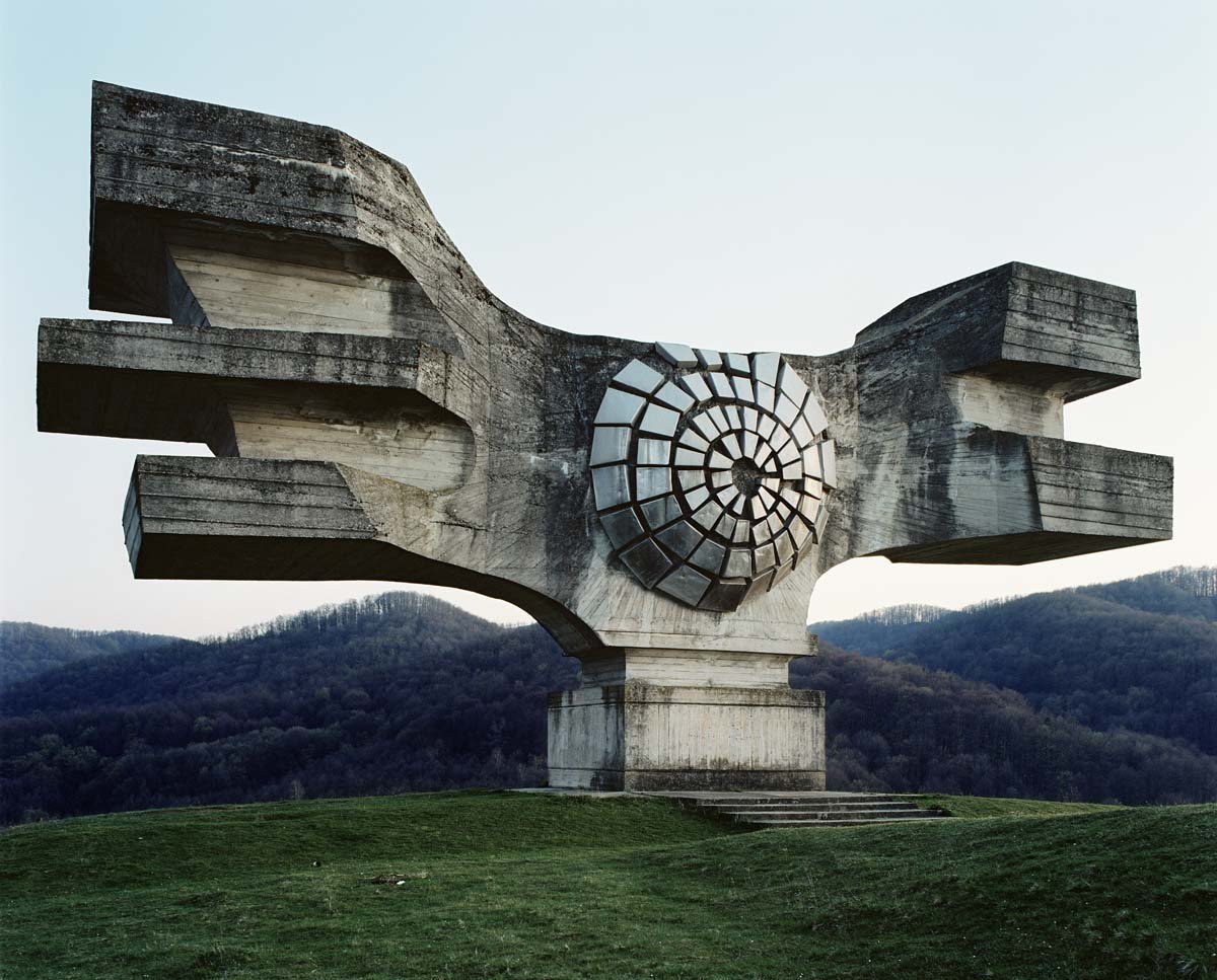 Παράξενα Γιουγκοσλαβικά μνημεία