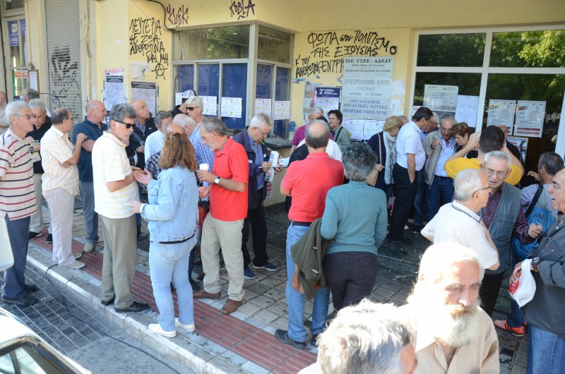 Στους δρόμους του αγώνα μαζί με τα περήφανα γηρατειά ο Δήμαρχος Πατρέων Κώστας Πελετίδης (Φωτογραφίες)