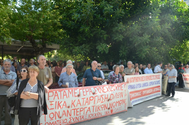 Στους δρόμους του αγώνα μαζί με τα περήφανα γηρατειά ο Δήμαρχος Πατρέων Κώστας Πελετίδης (Φωτογραφίες)