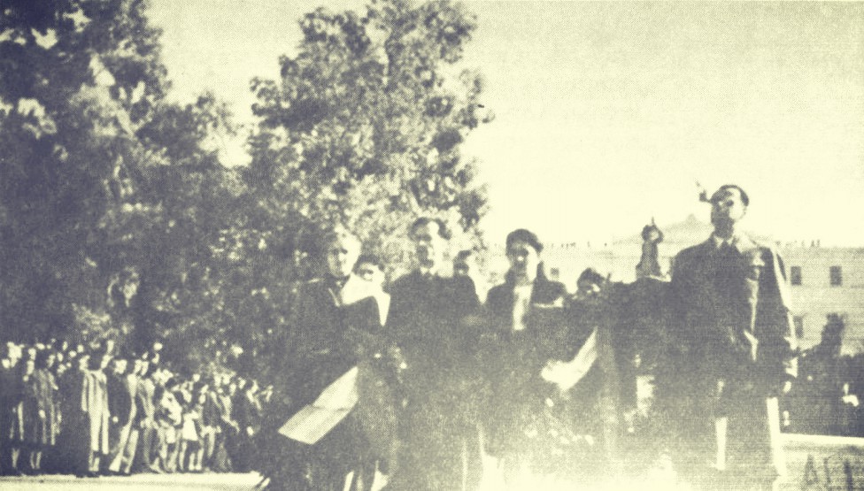 19 Νοέμβρη 1944 – Ο λαός της Αθήνας γιορτάζει τα 26 χρόνια του ΚΚΕ