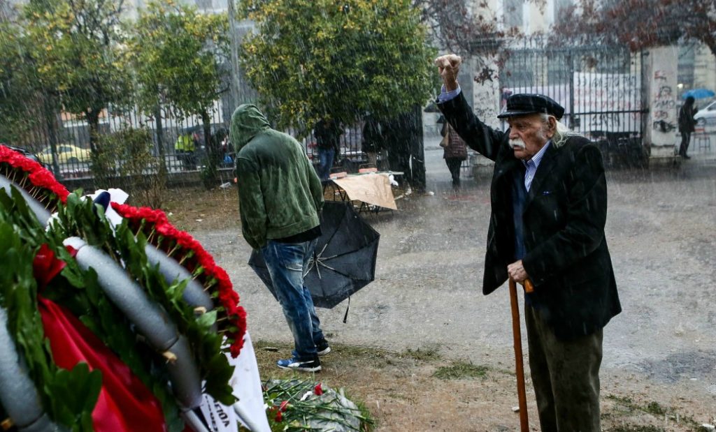 Μανώλης Γλέζος…