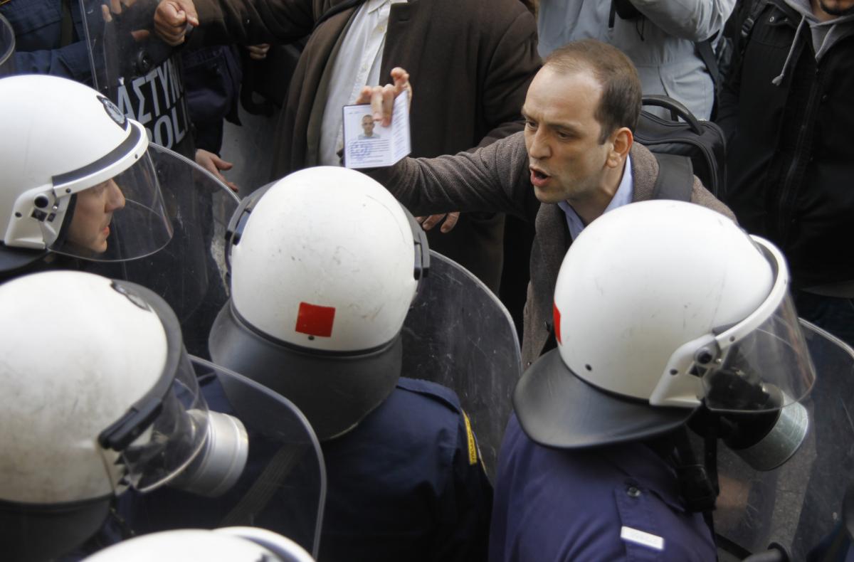 Γιατί ο ΣΥΡΙΖΑ επιτίθεται ξαφνικά και με μένος στο ΚΚΕ 