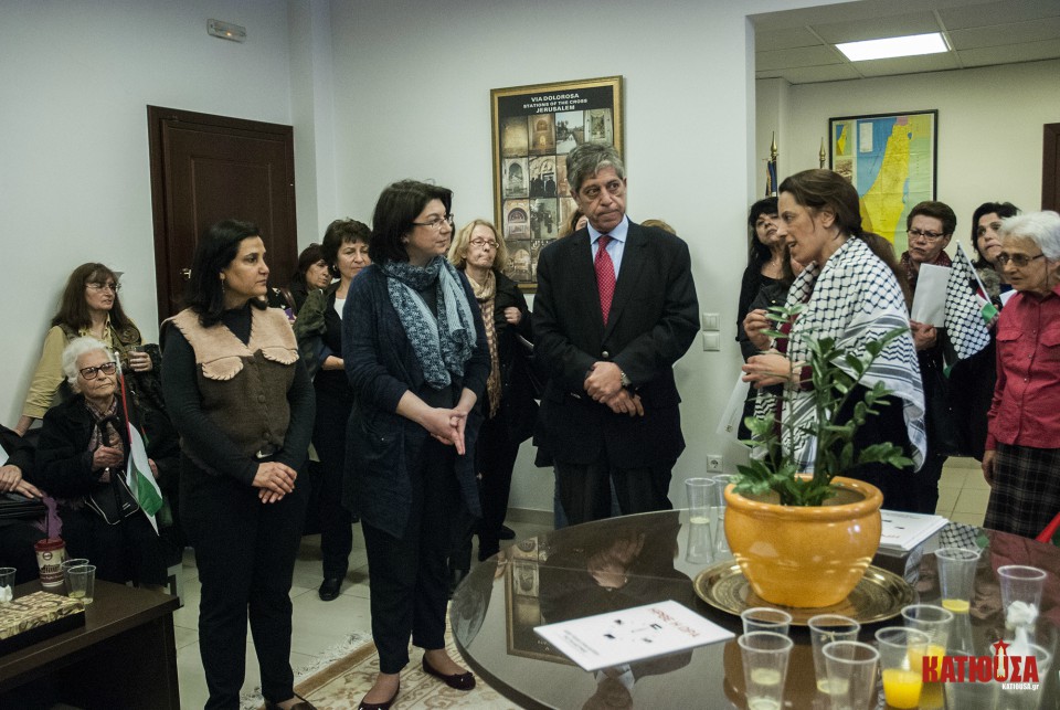 Αλληλεγγύη στο λαό της Παλαιστίνης - Φωτορεπορτάζ από την παράσταση διαμαρτυρίας της ΟΓΕ