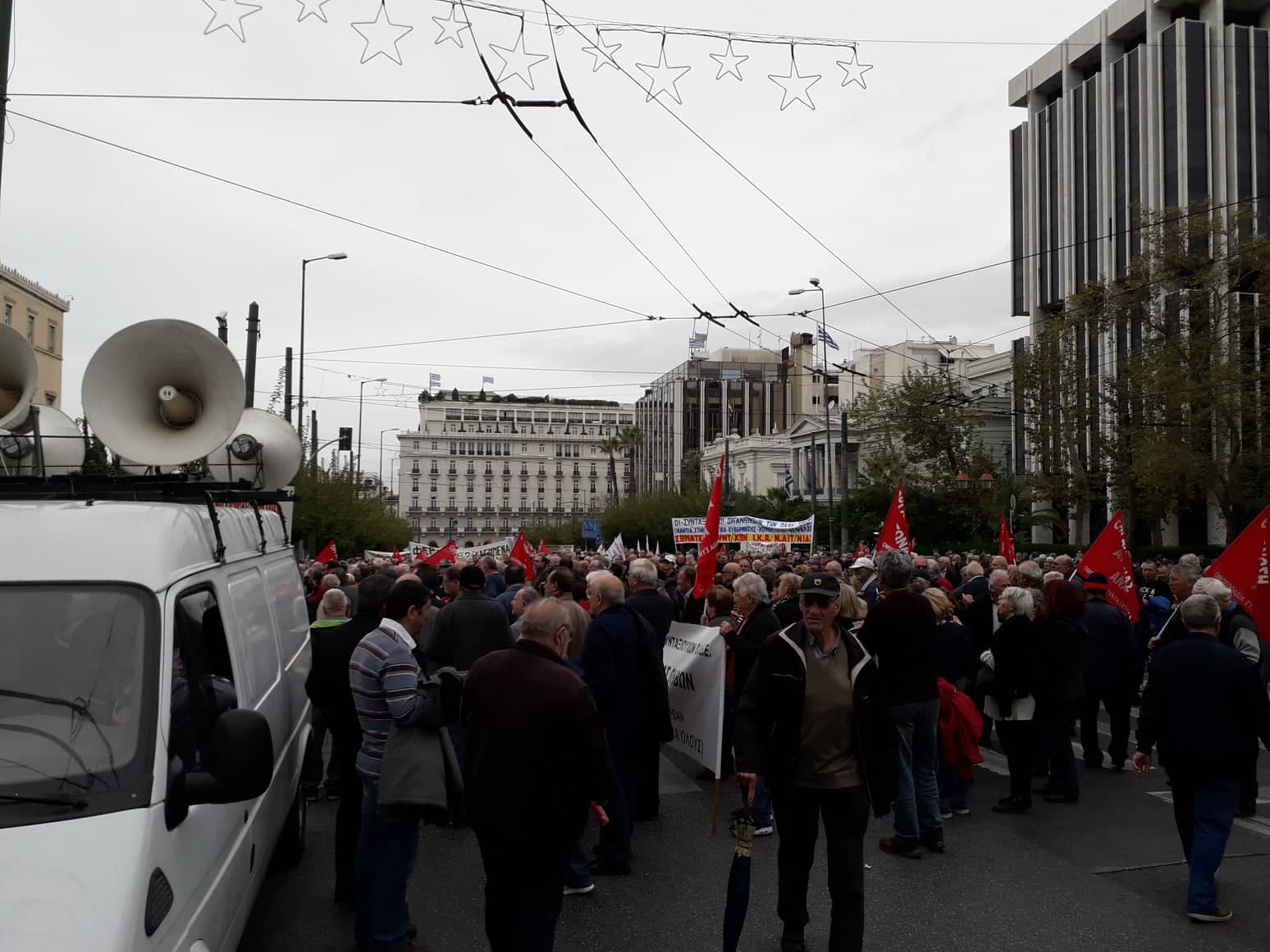 Οι απόμαχοι της δουλειάς φροντοφώναξαν: «Ούτε αναστολή, ούτε αναβολή, ο νόμος του Κατρούγκαλου να καταργηθεί!» (ΦΩΤΟ+ΒΙΝΤΕΟ)