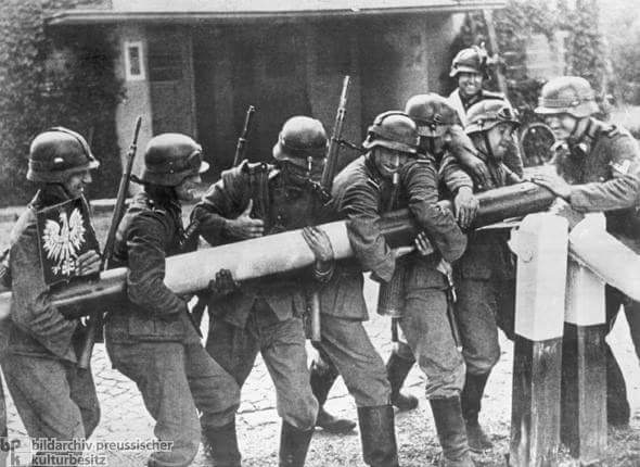 3/9/1939: Οι Άγγλοι και οι Γάλλοι κηρύσσουν τον πόλεμο στη Γερμανία… αλλά δεν έριξαν ούτε μια τουφεκιά…