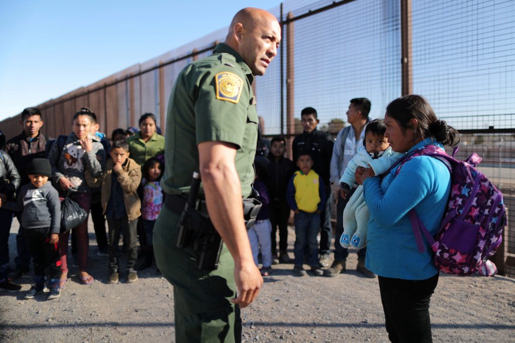 Καπιταλιστική βαρβαρότητα χωρίς σύνορα: 103.000 παιδιά-μετανάστες κρατούμενοι στις ΗΠΑ