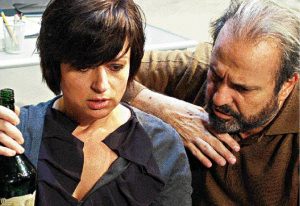 Η Κατιούσα προτείνει: «Σκηνές από ένα γάμο» με τον Μηνά Χατζησάββα και την Καρυοφυλλιά Καραμπέτη