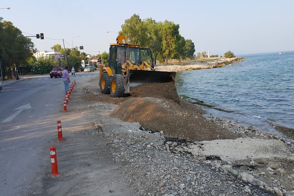 Διώξεις χωρίς σταματημό: Ξανά στο στόχαστρο της Κτηματικής ο Δήμος Πατρέων για εργασίες αποκατάστασης στο δρόμο της πλαζ!