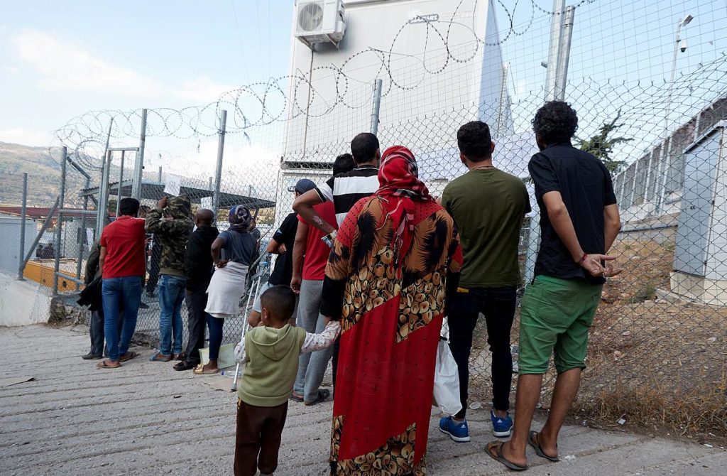 Mισανθρωπισμός και αναλγησία: «Ζυμώσεις» στη Σάμο για να εξοριστούν σε ξερονήσια οι πρόσφυγες και μετανάστες!