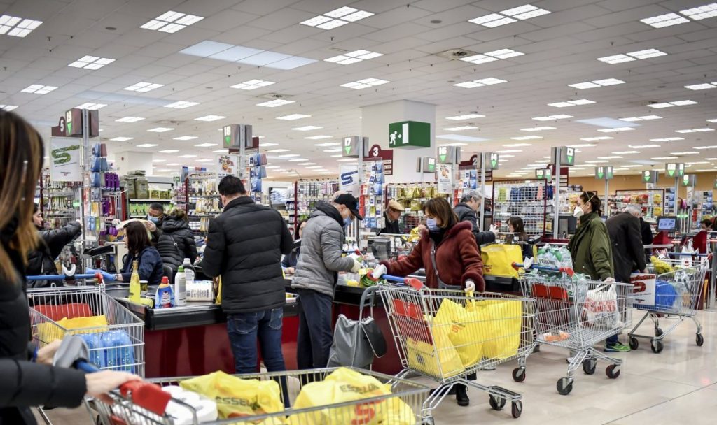 Το ΚΚΕ για τη σημερινή κατάσταση στα σούπερ μάρκετ: "Η κυβέρνηση έχει ευθύνη να πάρει τώρα μέτρα..."